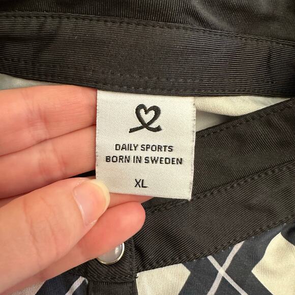 Daily Sports Golf Polo Shirt Women’s XL Black White Geometric Print Short Sleeve - Picture 2 of 11